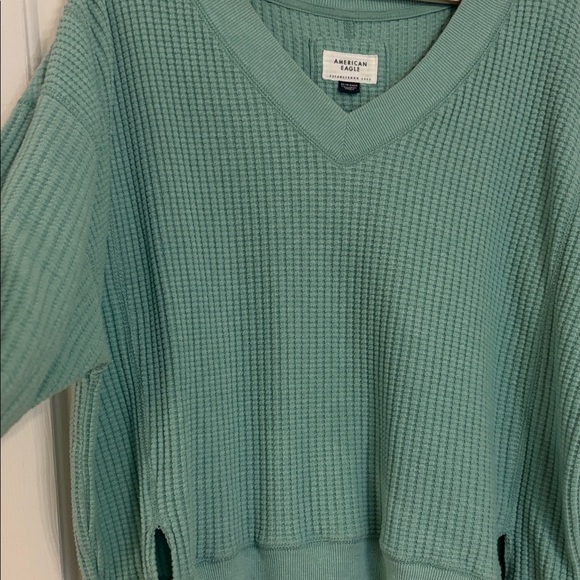 American Eagle Outfitters Green V-Neck Sweater - Picture 4 of 6